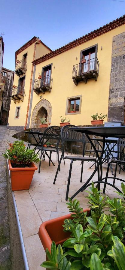 Hotel Federico II Castiglione De Sicilia Dış mekan fotoğraf